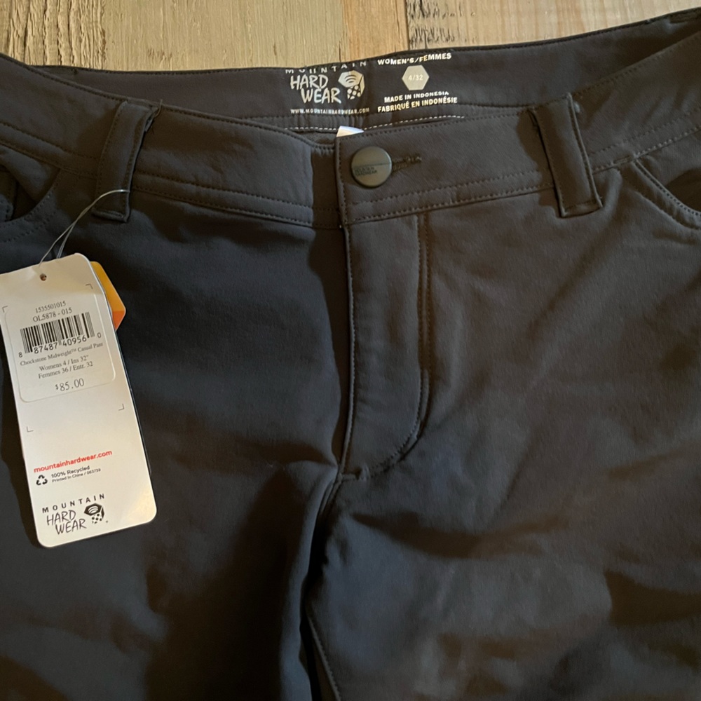 Women’s Size 4 Mountain Hardwear Casual Hiking Pant